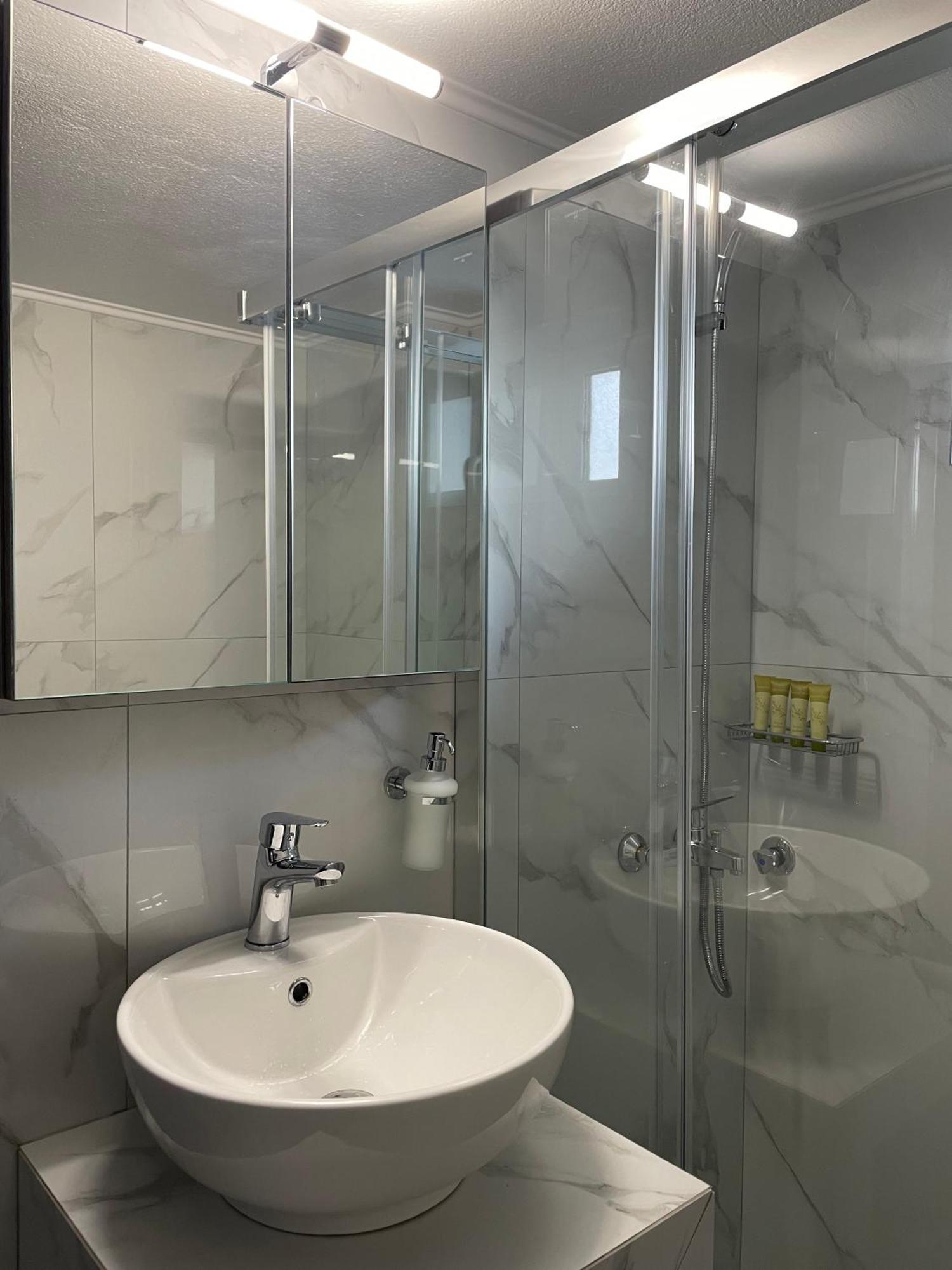 Dt Luxury Apartment Néa Péramos Buitenkant foto
