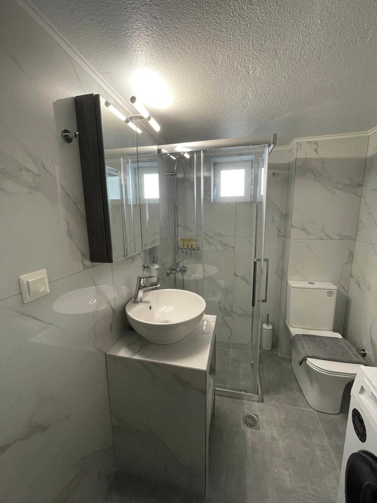 Dt Luxury Apartment Néa Péramos Buitenkant foto